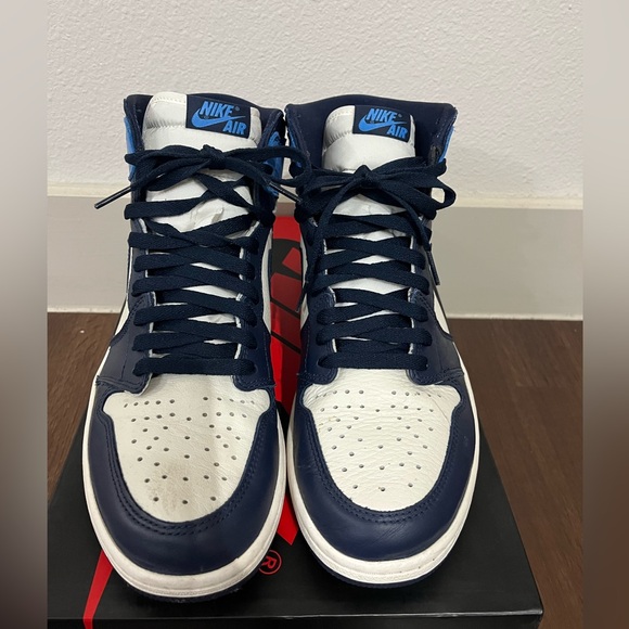 Jordan 1 Retro High Obsidian - Picture 2 of 5
